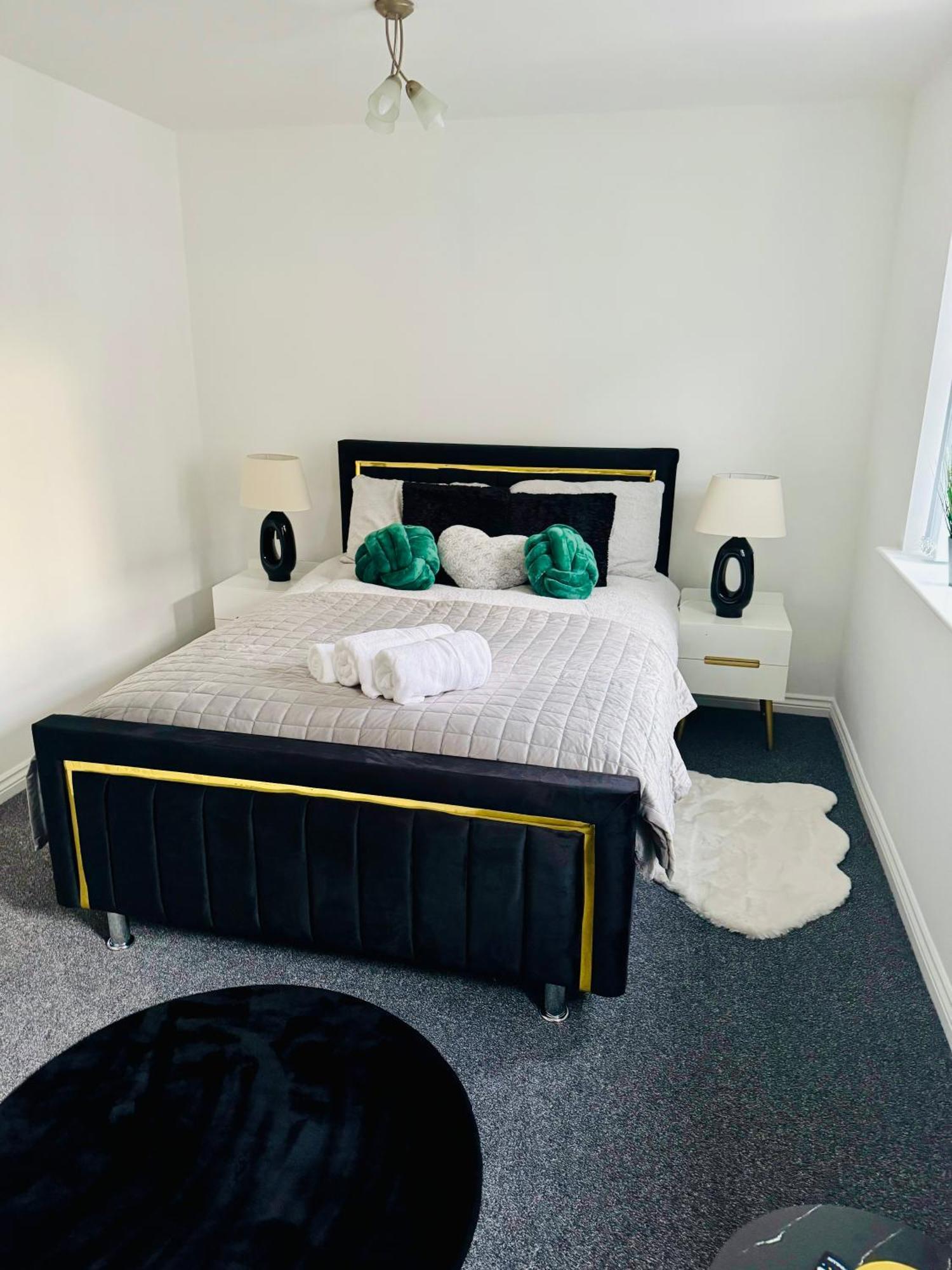Harmony House 3 Bedroom New Build For Families, Contractors, Black Country Museum Sleeps 6 Tipton Kültér fotó